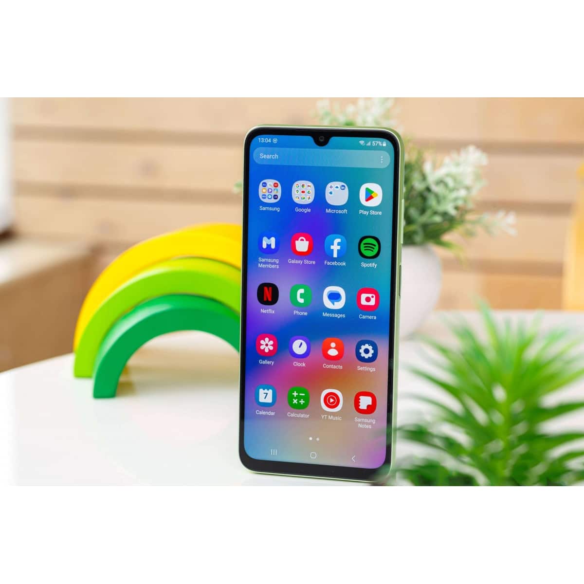 گوشی موبایل سامسونگ مدل Galaxy A05 دو سیم کارت ظرفیت 128 گیگابایت و رم 4 گیگابایت به همراه شارژر سامسونگ