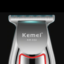 ماشین اصلاح موی صورت کیمی مدل km-032، اصلاح به صورت تریمر، منبع انرژی باتری، برق، تکنولوژی اصلاح به صورت برش مستقیم، اندازه اصلاح 1، 2، 3 میلی‌متر، مدت زمان شارژ 480 دقیقه و مدت زمان استفاده پس از شارژ 60 دقیقه، به همراه برس تمیزکننده، امکان شارژ شدن سریع