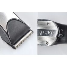 ماشین اصلاح سر و صورت کیمی مدل KM-3909، منبع انرژی برق، تکنولوژی اصلاح به صورت برش مستقیم، مدت زمان شارژ 480 دقیقه و مدت زمان استفاده پس از شارژ 60 دقیقه، به همراه برس تمیزکننده، جنس تیغه از تیتانیوم، با امکان درجه بندی میلیمتری تیغه