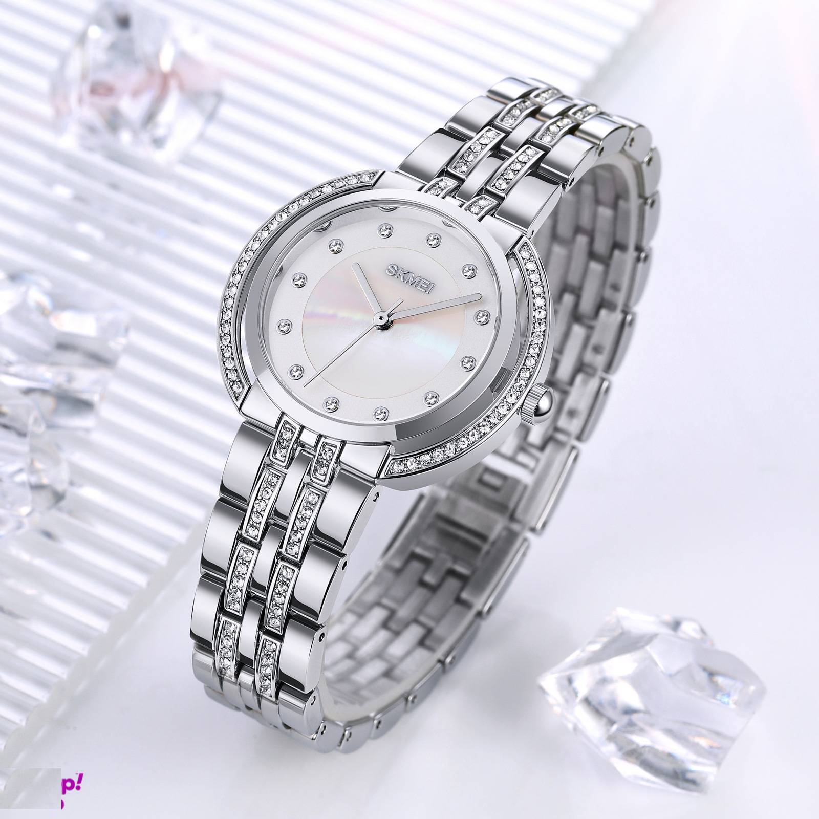 ساعت مچی زنانه اسکمی کد 1979 رنگ نقره ای