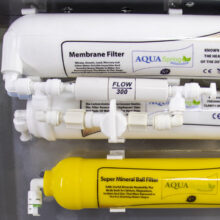 دستگاه تصفیه کننده آب مدل RO-S7-KZ 7019 به همراه رسوب گیر گلیتز