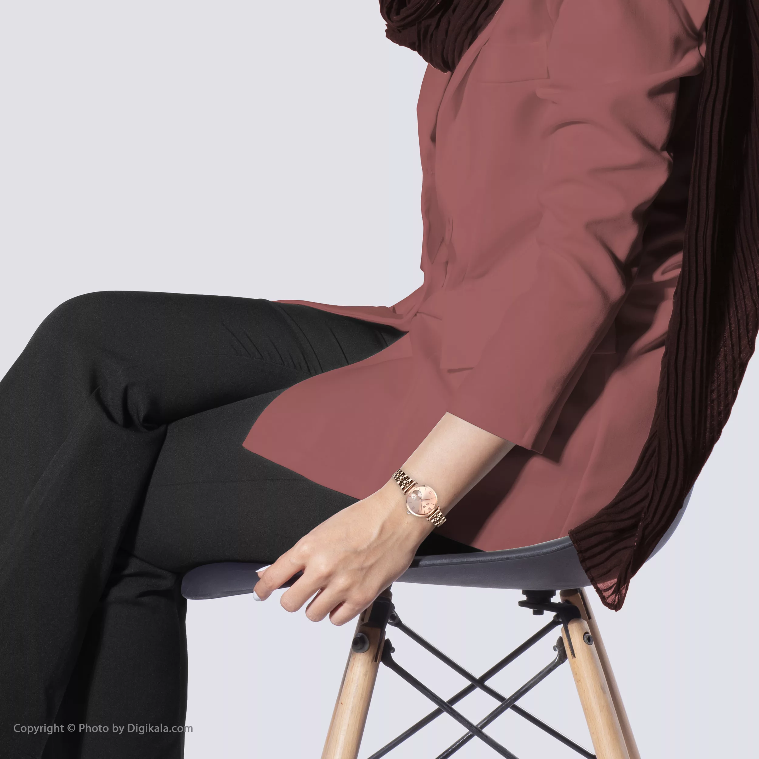 ساعت مچی عقربه ای زنانه اسکمی مدل 9198