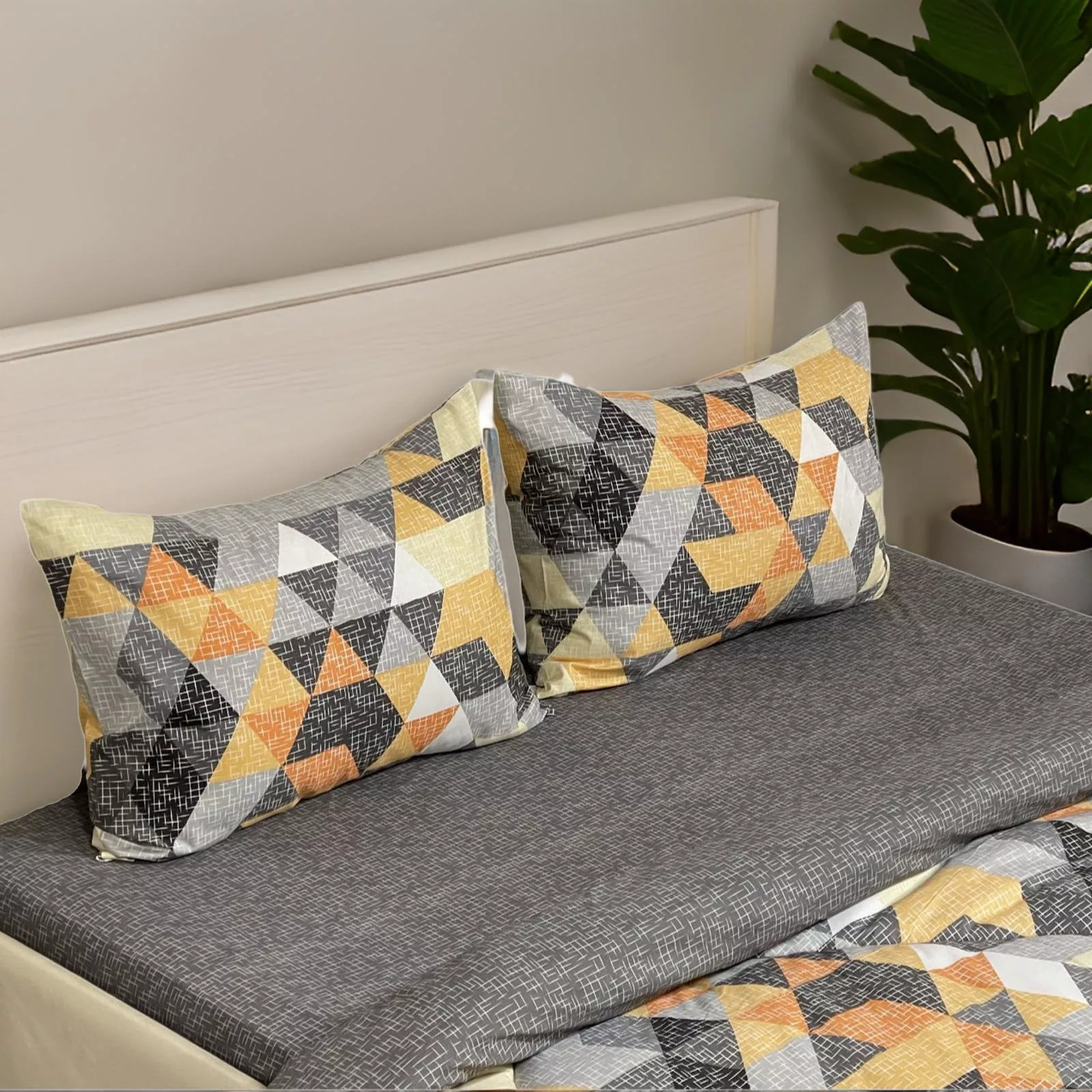 سرویس خواب مانیکاهوم مدل Hita plus هیتا پلاس یک نفره سه تکه