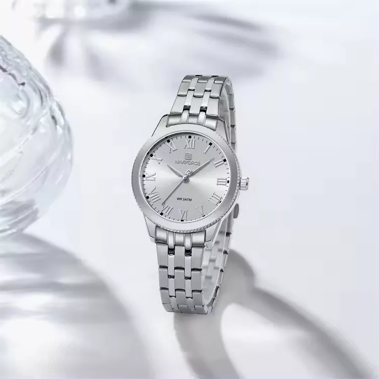 ساعت مچی عقربه ای زنانه نیوی فورس مدل NF5032SSW