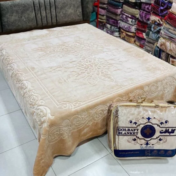 پتوی گلبافت مدل برتر گل برجسته سایز 240x220 سانتی متر