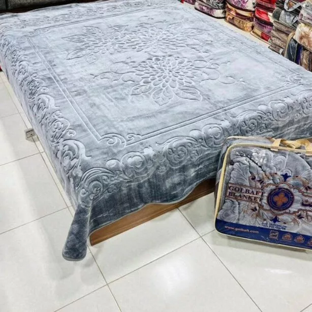 پتوی گلبافت مدل برتر گل برجسته سایز 240x220 سانتی متر