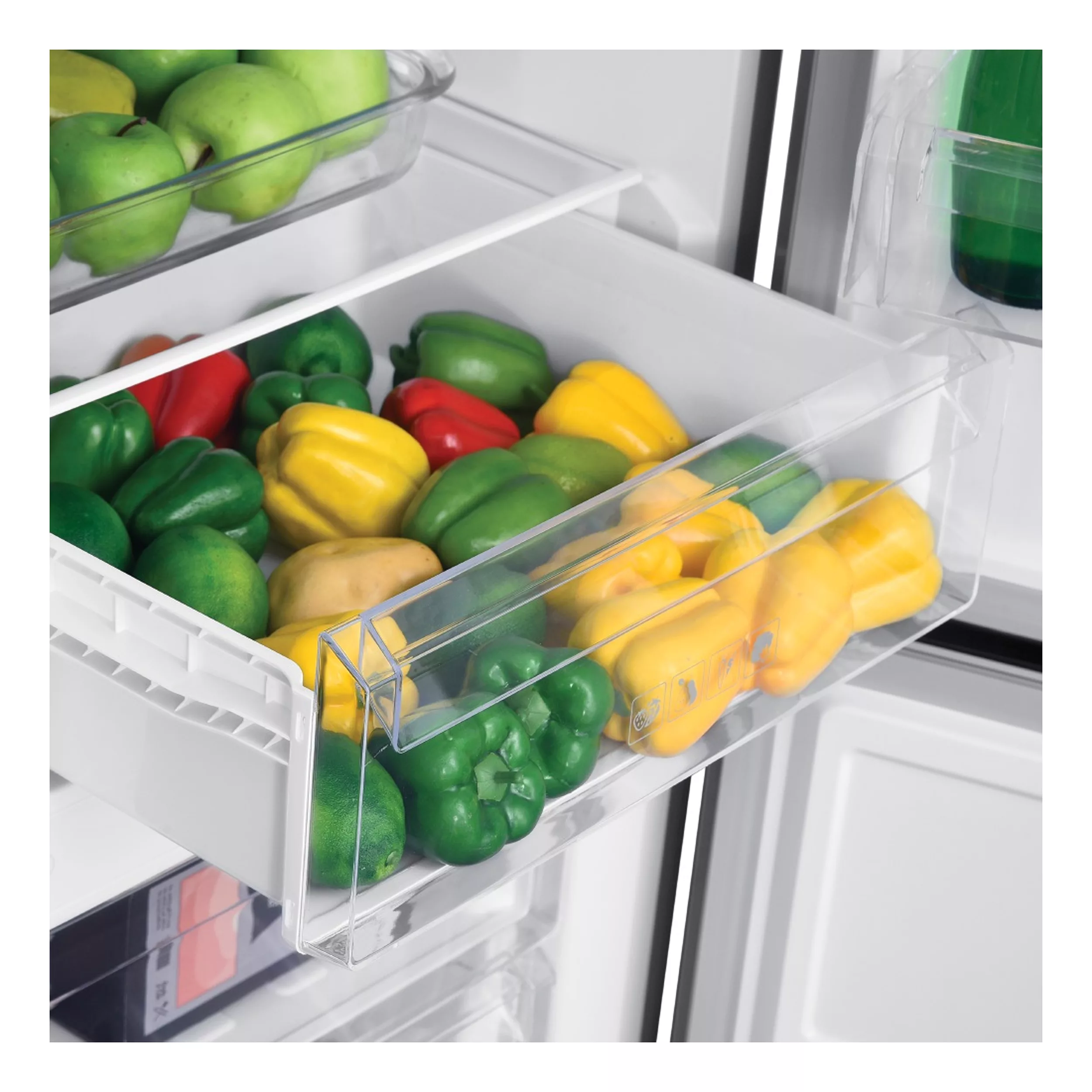 یخچال فریزر 18 فوت جی پلاس مدل GRF-P3117S، دارای آبریز دستی، با ارتفاع 184.3، پهنای 60 و عمق 67.2 سانتیمتر، میزان مصرف انرژی A++، دارای 4 طبقه در یخچال و 3 طبقه در فریزر
