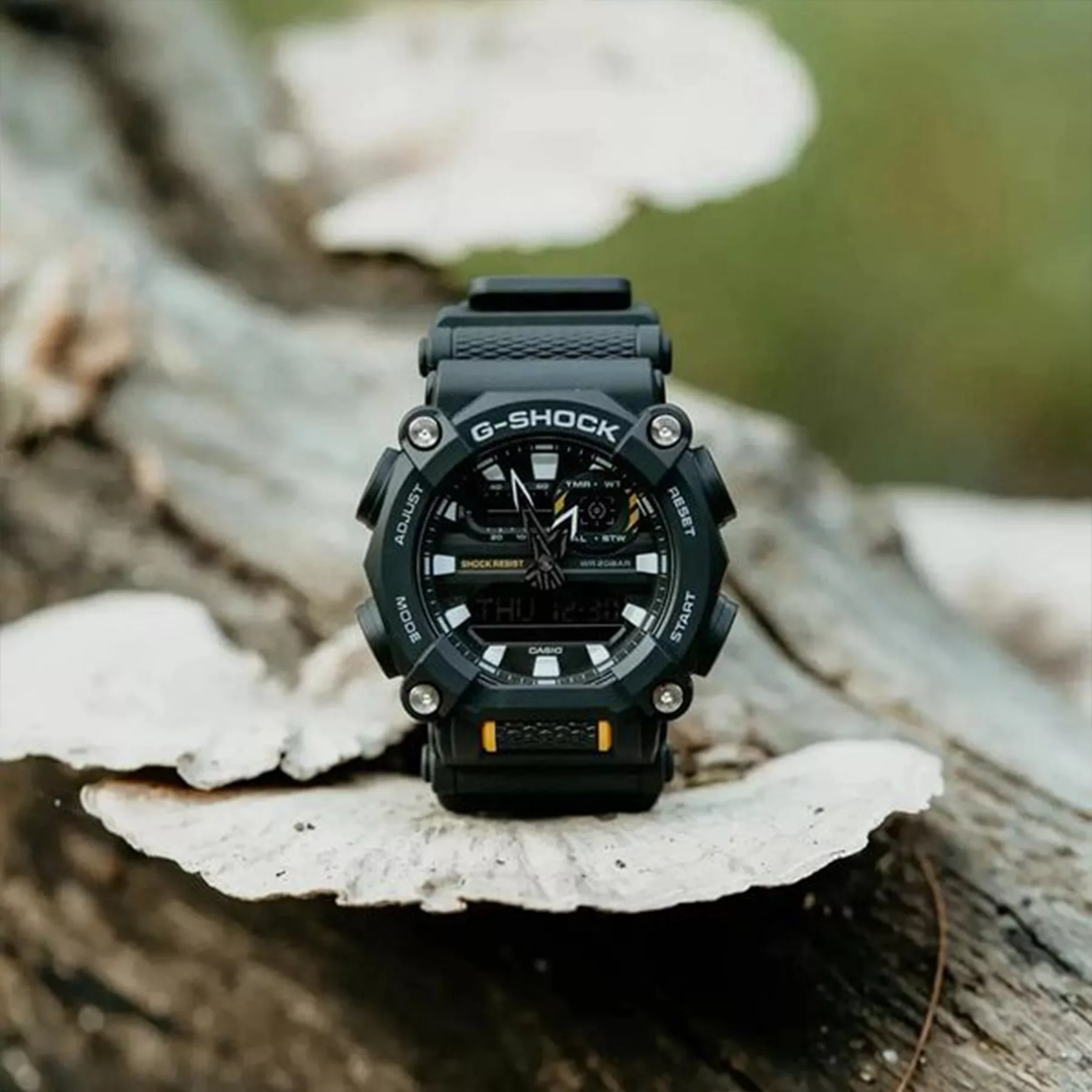 ساعت مچی عقربه ای کاسیو مدل GA-900-1ADR