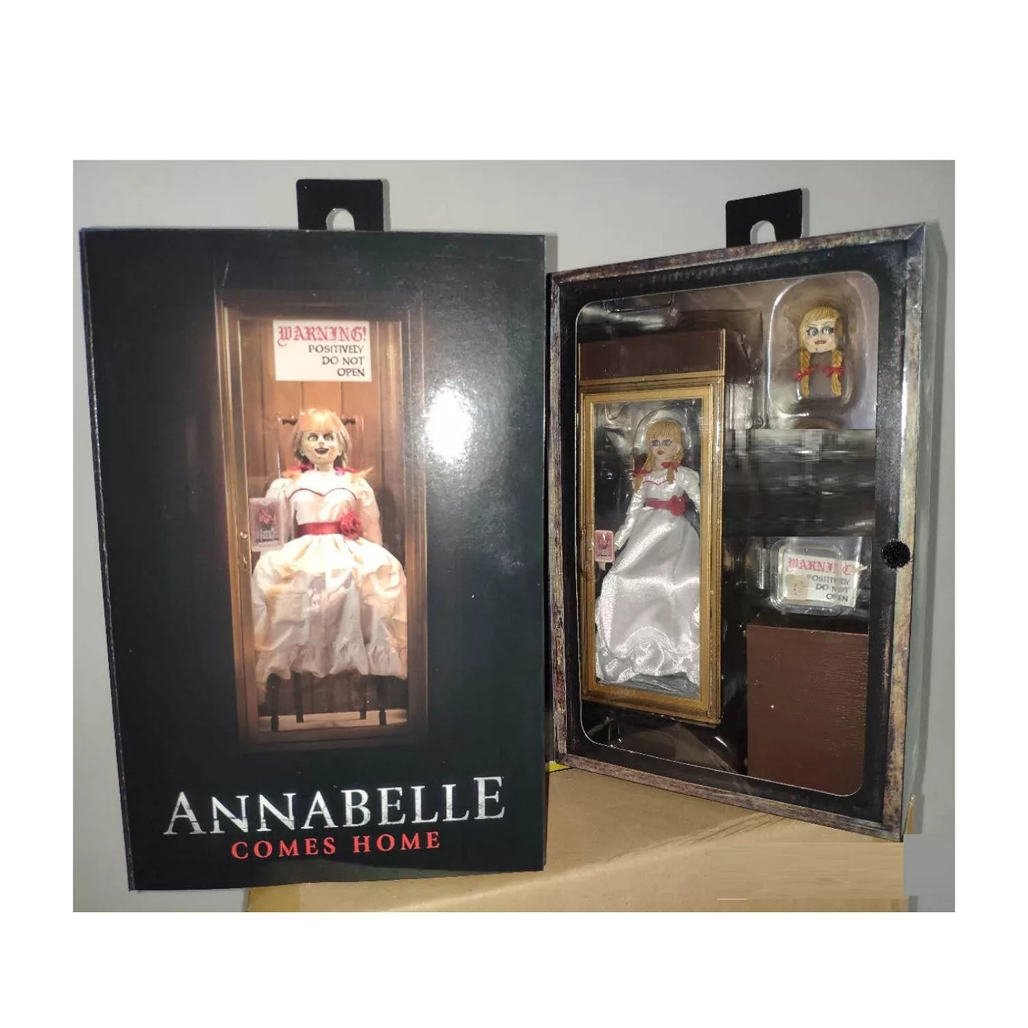 اکشن فیگور نکا مدل ANNABELLE COMES HOME