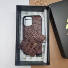 کاور مدل چرم طبیعی کروکودیل مناسب برای گوشی موبایل اپل Iphone 13 Pro Max به همراه جاکارتی