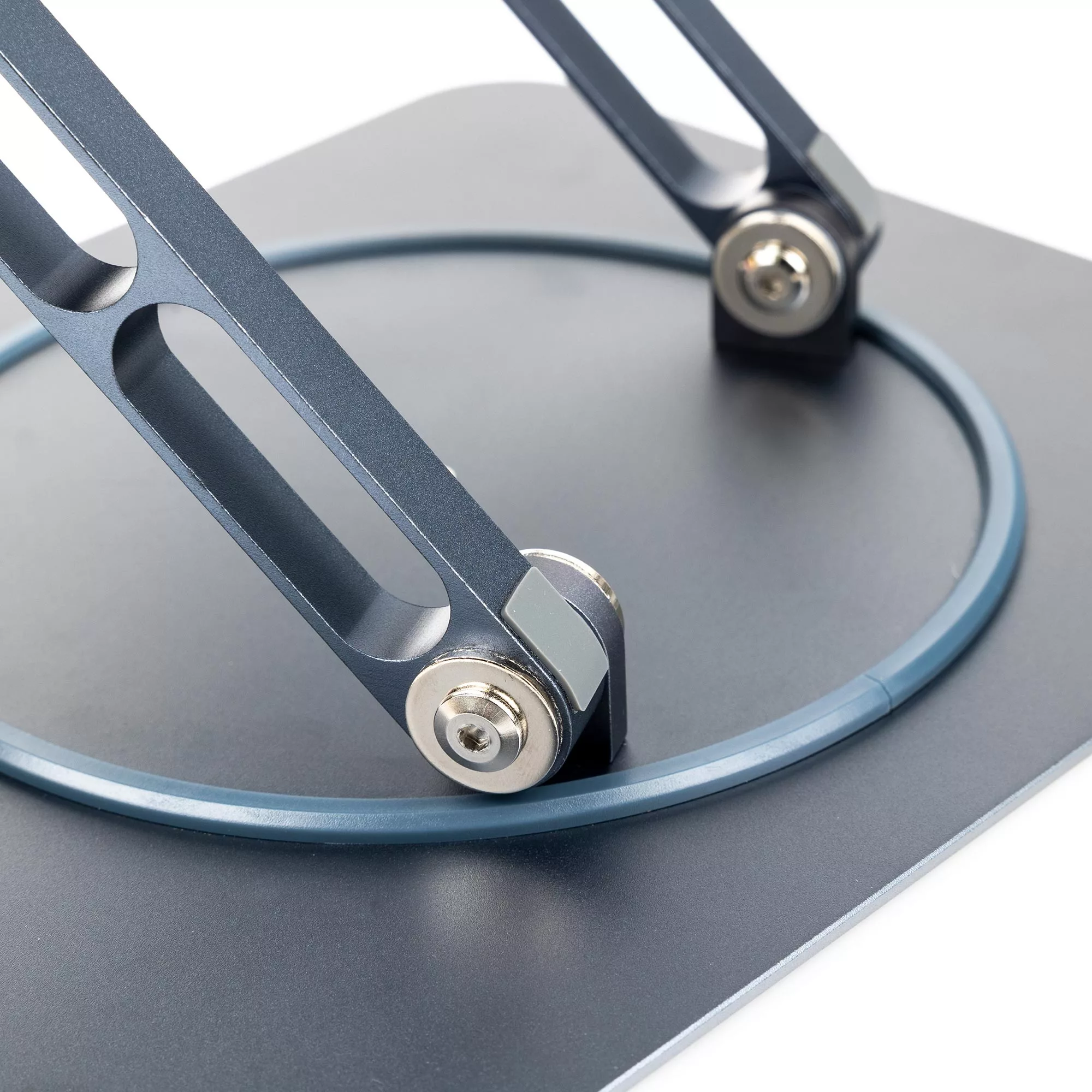 پایه نگهدارنده لپ تاپ هیسکا مدل HK-2020