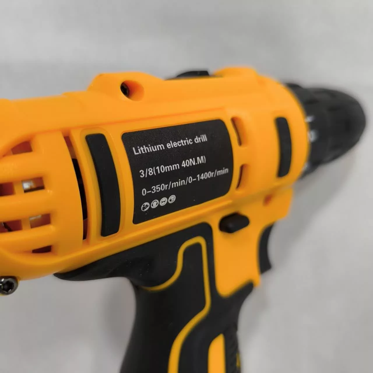 دریل پیچ گوشتی شارژی دیوالت مدل 18VOLT