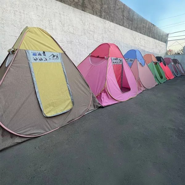 چادر مسافرتی 8 نفره آپکس مدل برنو کد B02