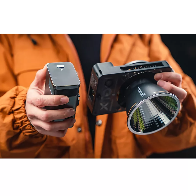 نور ثابت ال ای دی ژیون مدل MOLUS X100 Pro