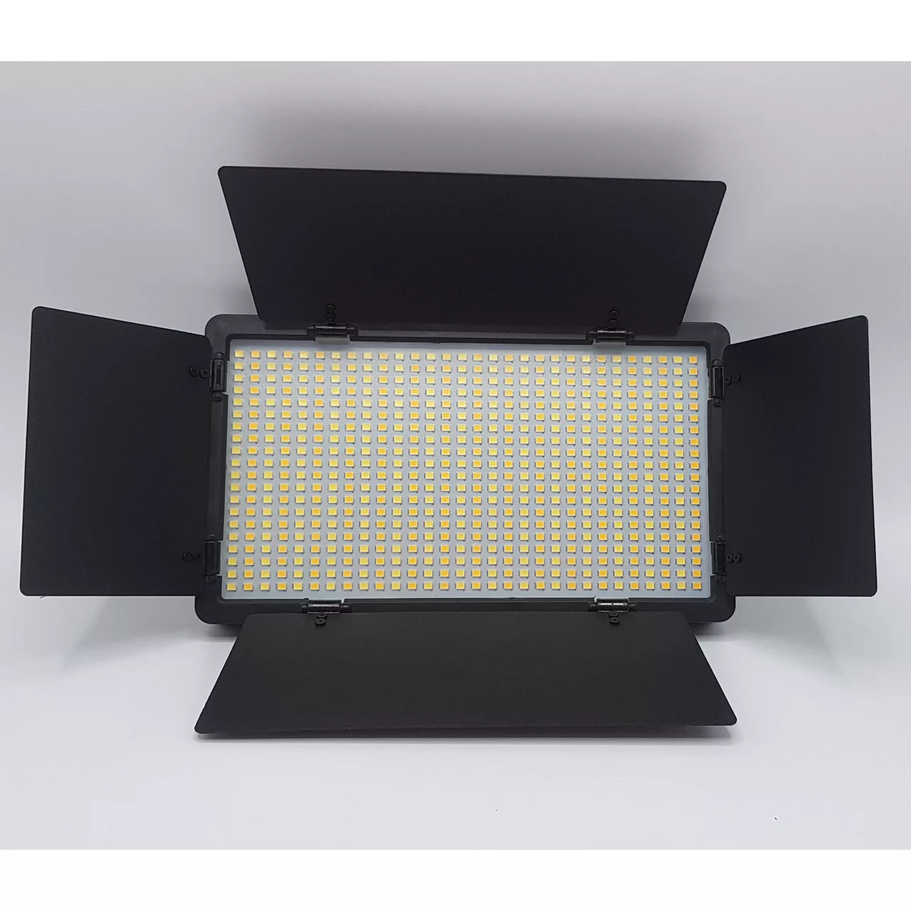 نور ثابت ال ای دی فوتومکس مدل +U600