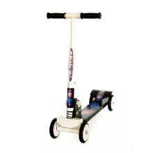 اسکوتر کودک مدل 4 چرخ