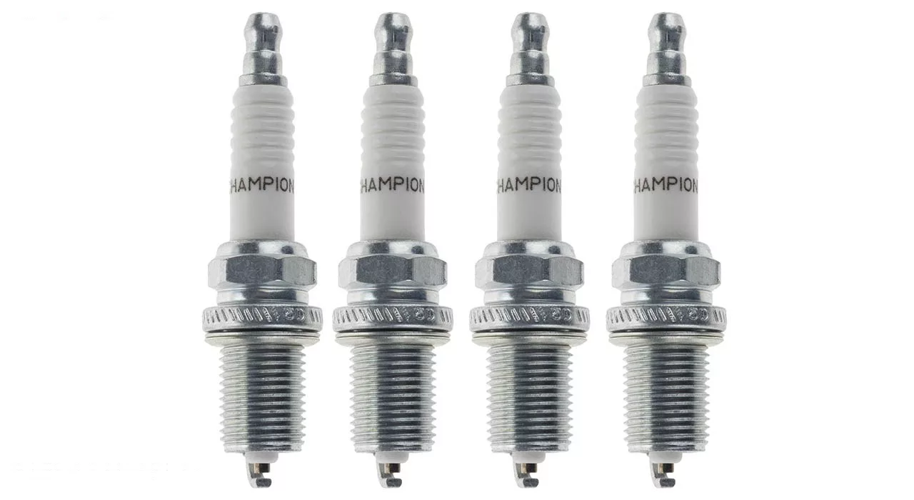 شمع خودرو چمپیون پایه کوتاه مدل کوپر پلاس بسته 4 عددی