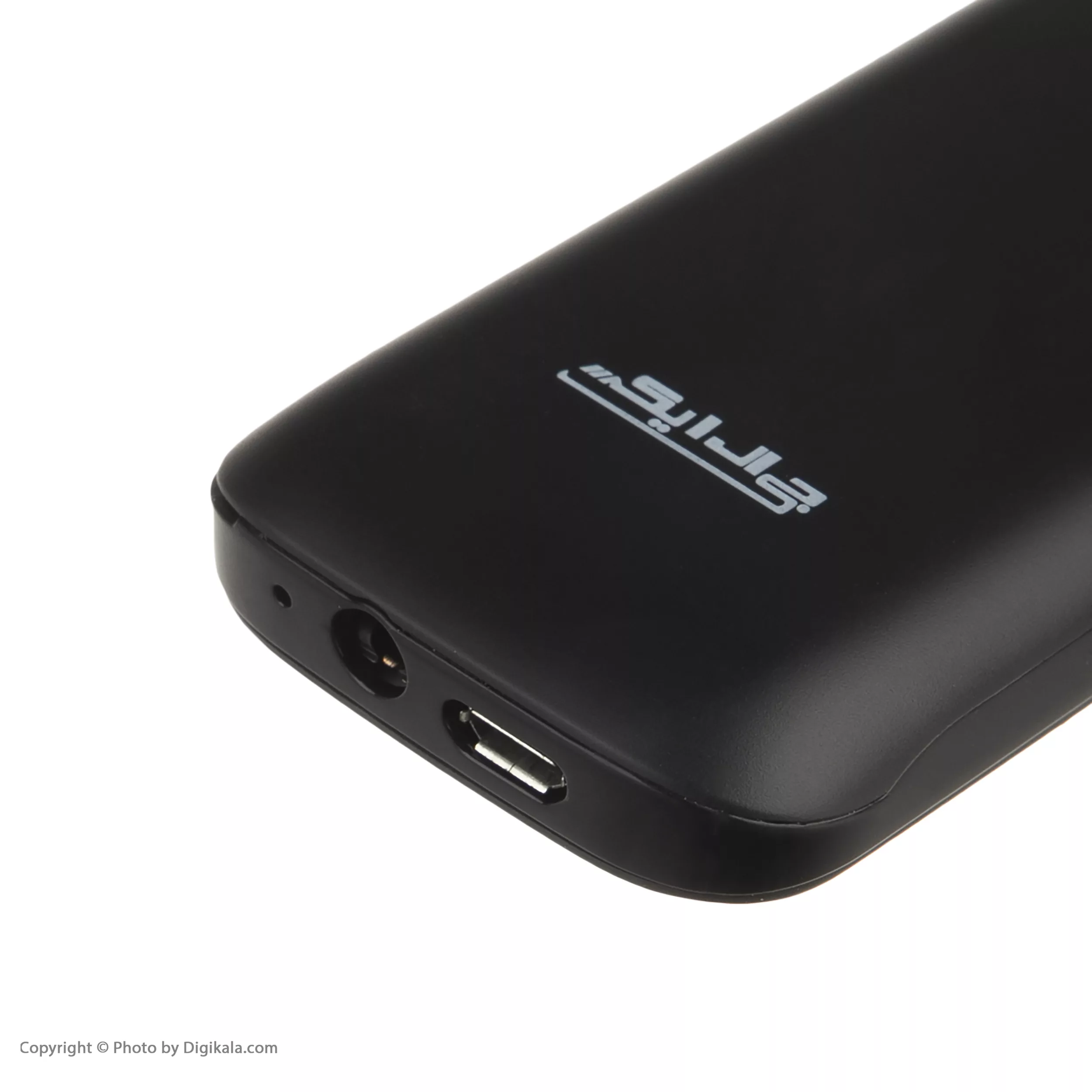 گوشی موبایل جی ال ایکس مدل C21E دو سیم کارت ظرفیت 4 مگابایت و رم 4 مگابایت