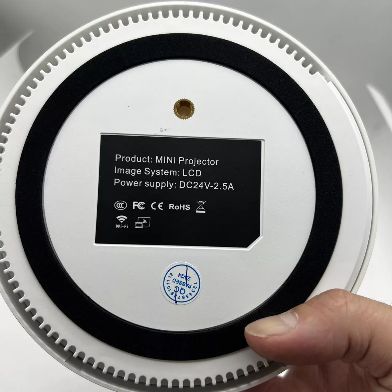 مینی ویدئو پروژکتور مدل T50 WIFI Multi-screen versin