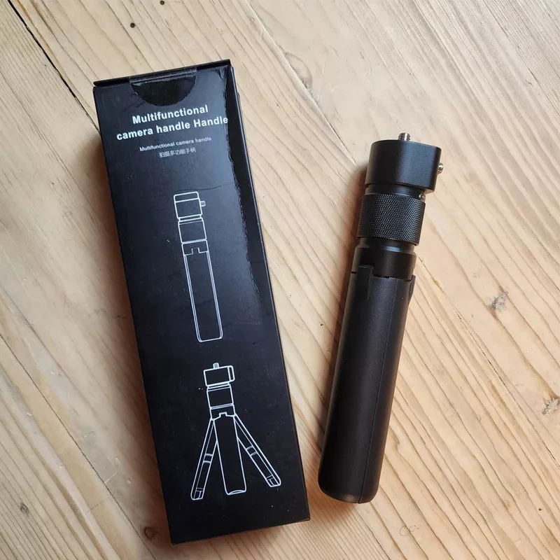 سه پایه دوربین مدل Handle Pro مناسب برای دوربین Insta 360