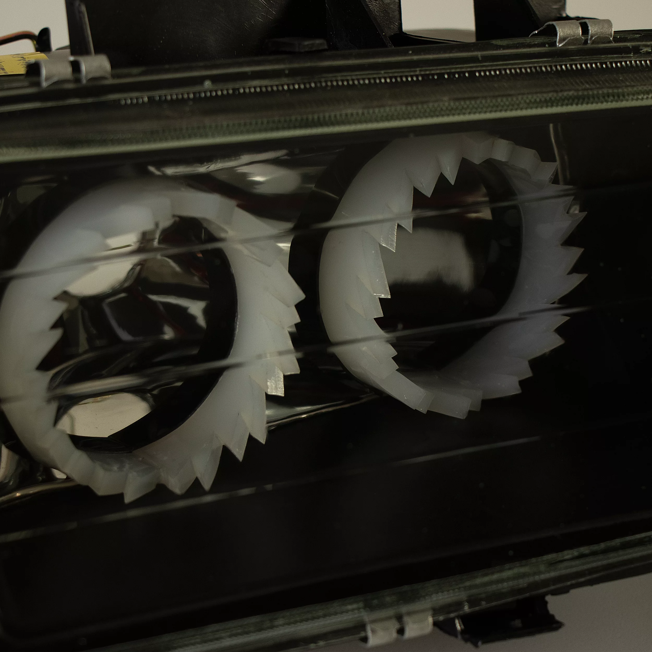 چراغ جلو خودرو پژوهش صنعت مدرن مدل PY405 مناسب برای پژو 405 بسته دو عددی