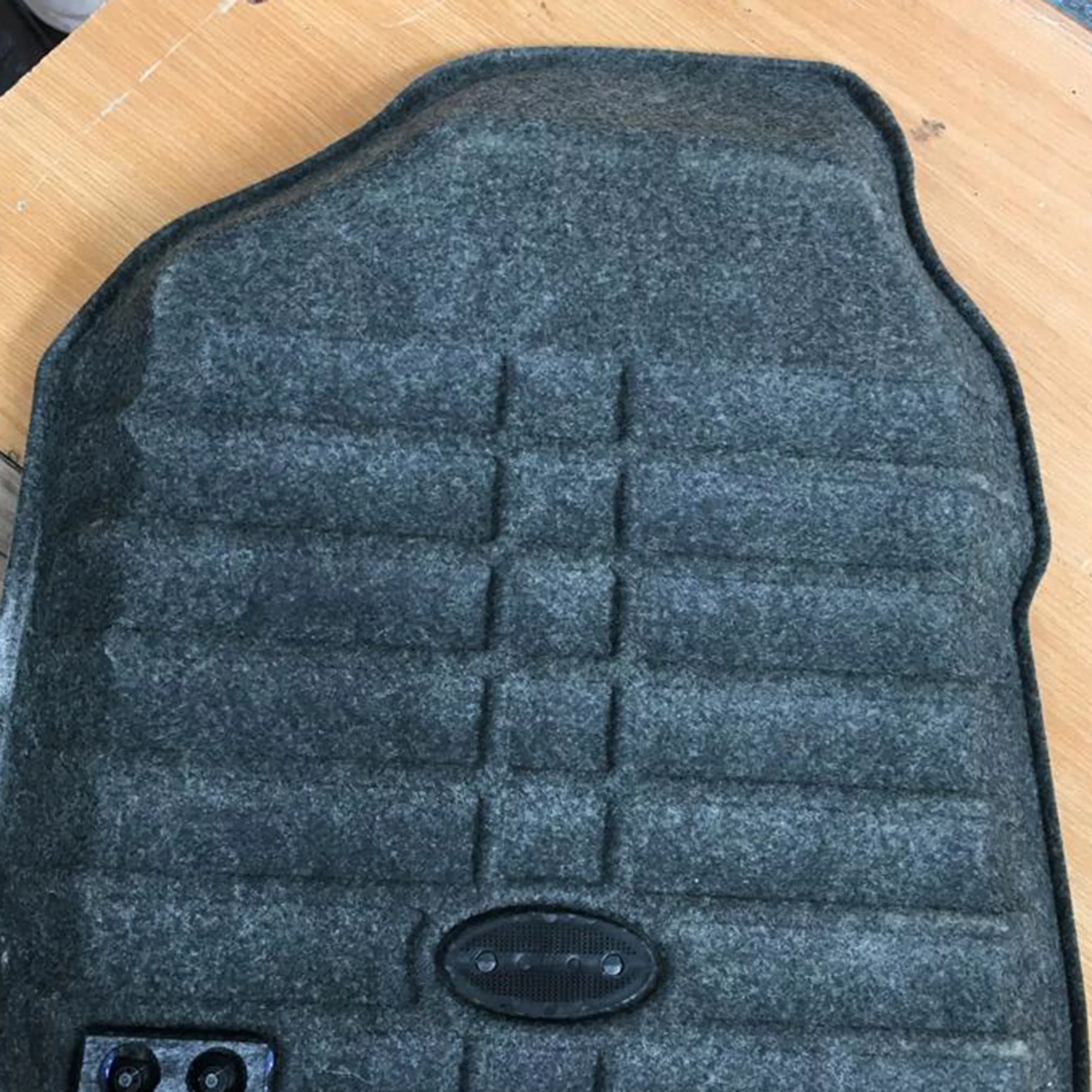 کفپوش سه بعدی خودرو بابل کارپت مدل سوپر مناسب برای شاهین