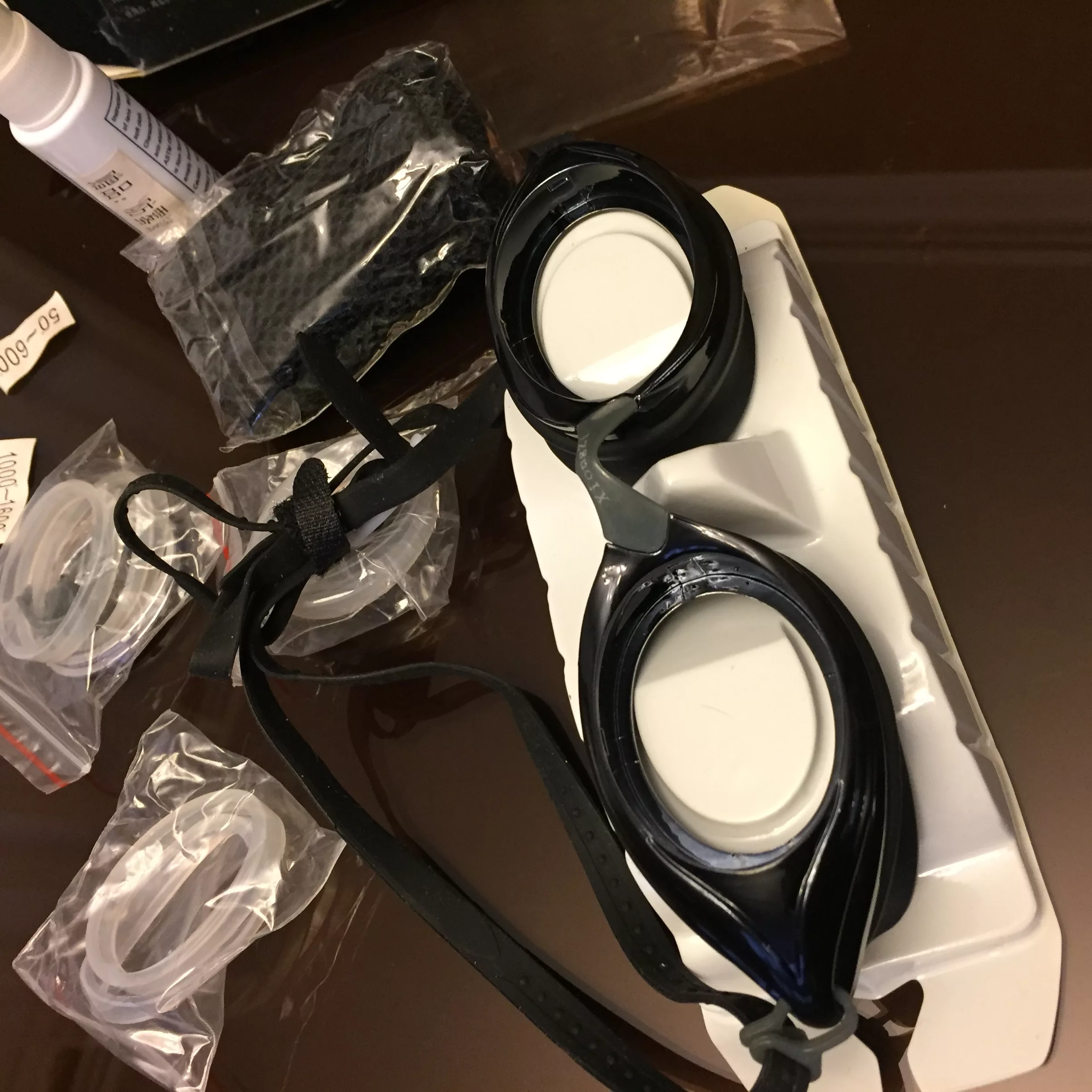 عینک شنا شاونزی مدل xi9423