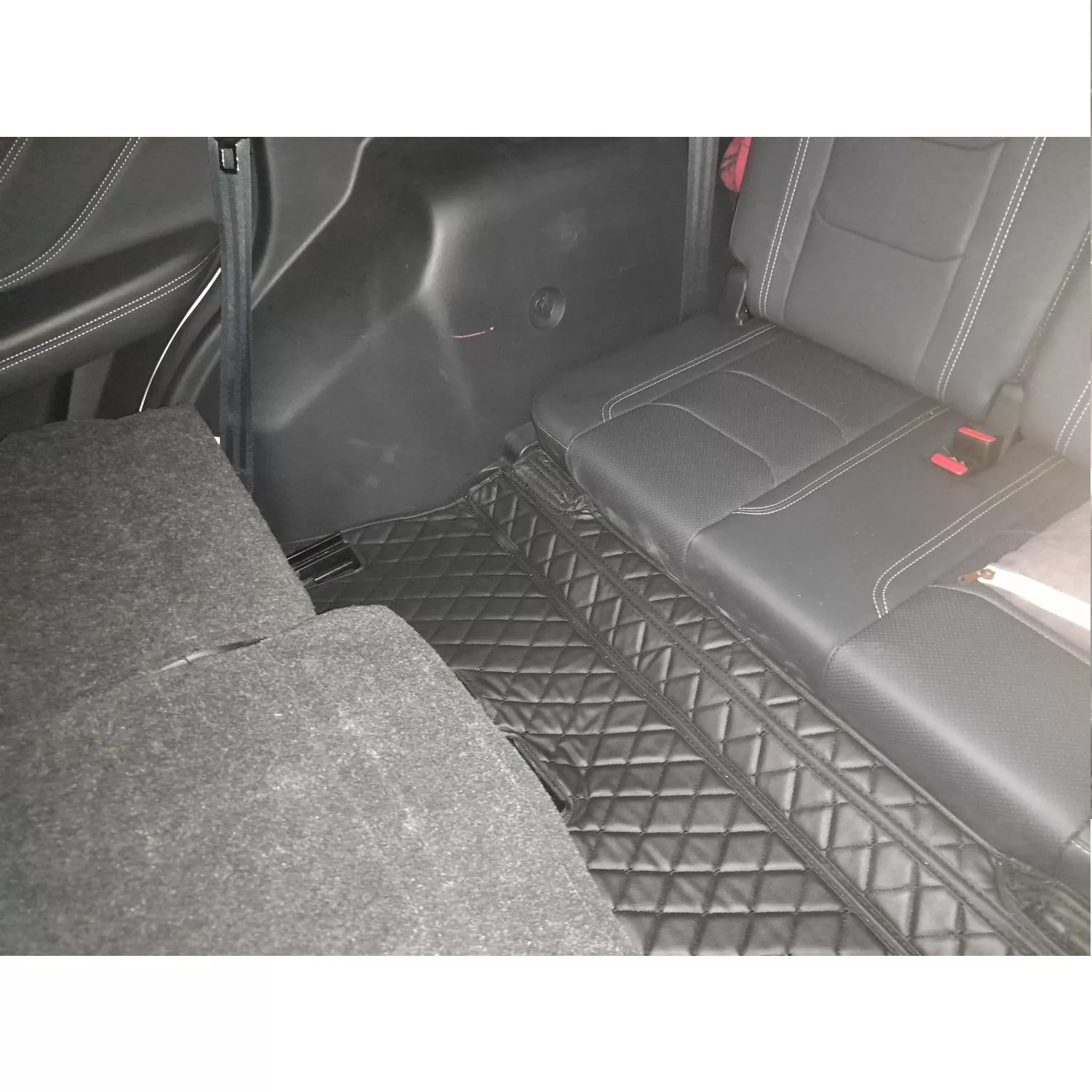 کفپوش سه بعدی خودرو مدل الماس مناسب برای فیدلیتی