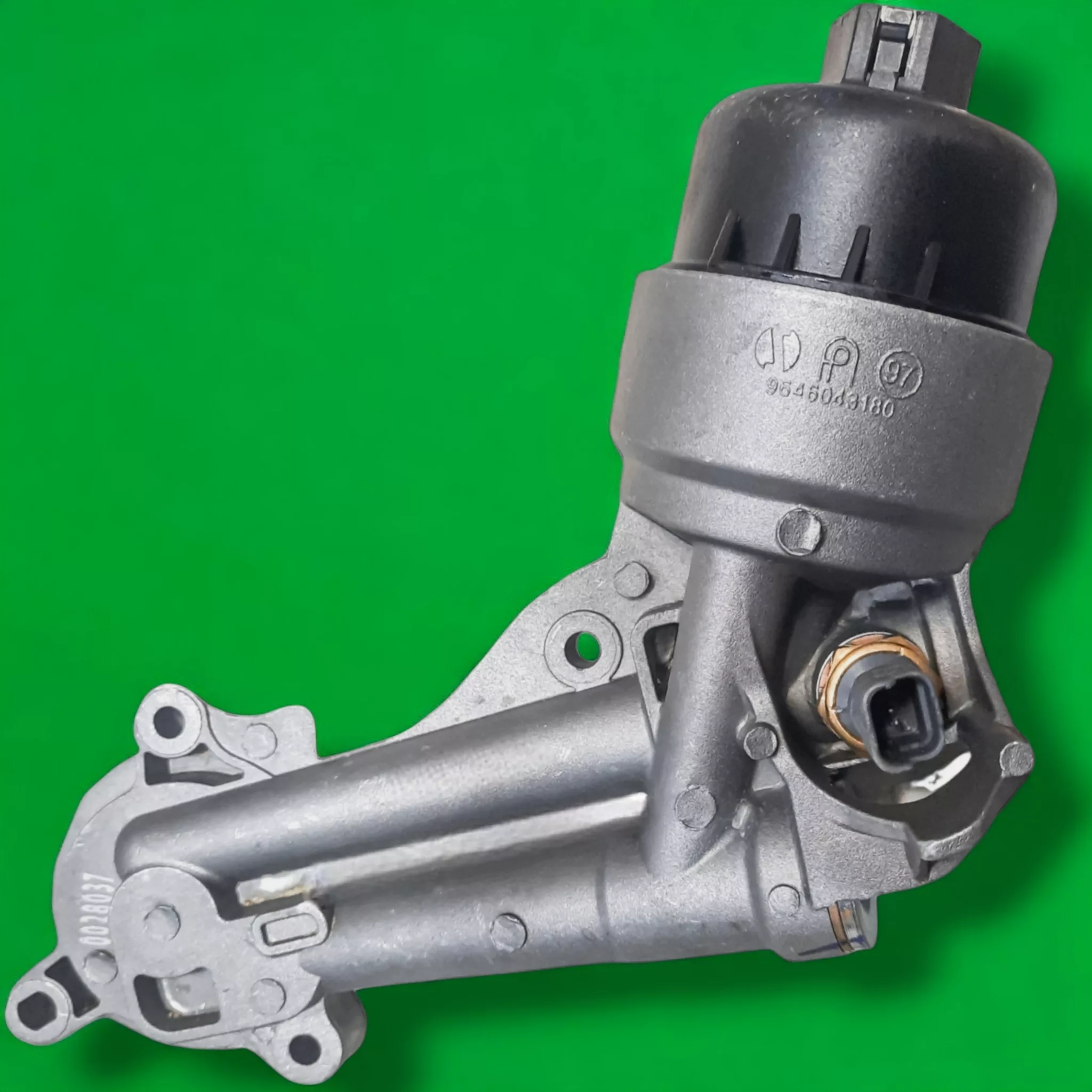 پایه فیلتر روغن جی آی اس پی مدل 00365 مناسب برای پژو 206 تیپ 2