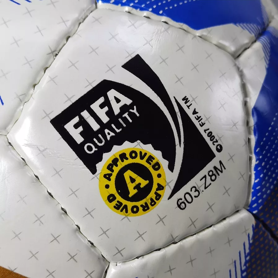 توپ فوتسال مولتن مدل 4800 - BZ