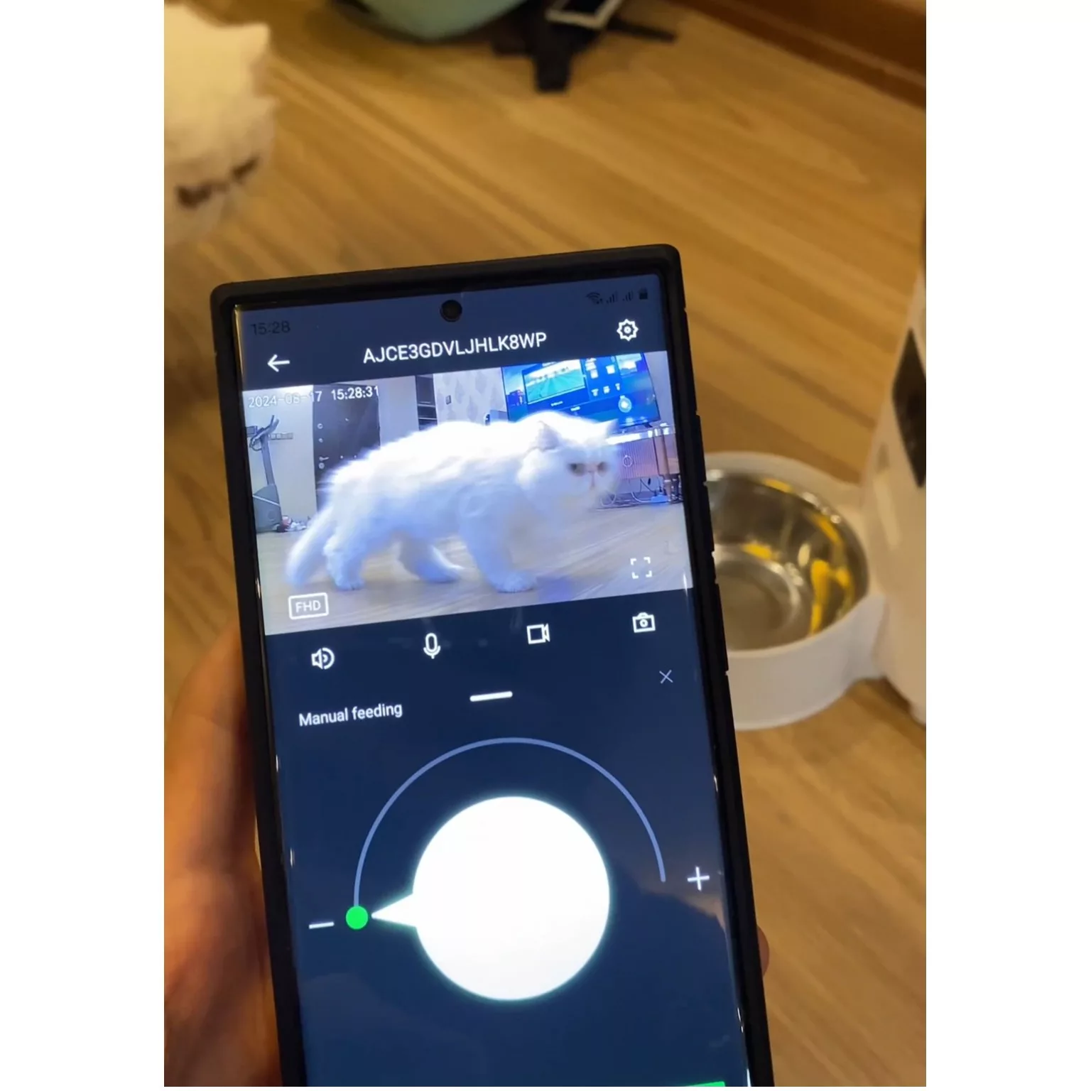 ظرف غذای اتوماتیک سگ و گربه گارفیور مدل wifi-5
