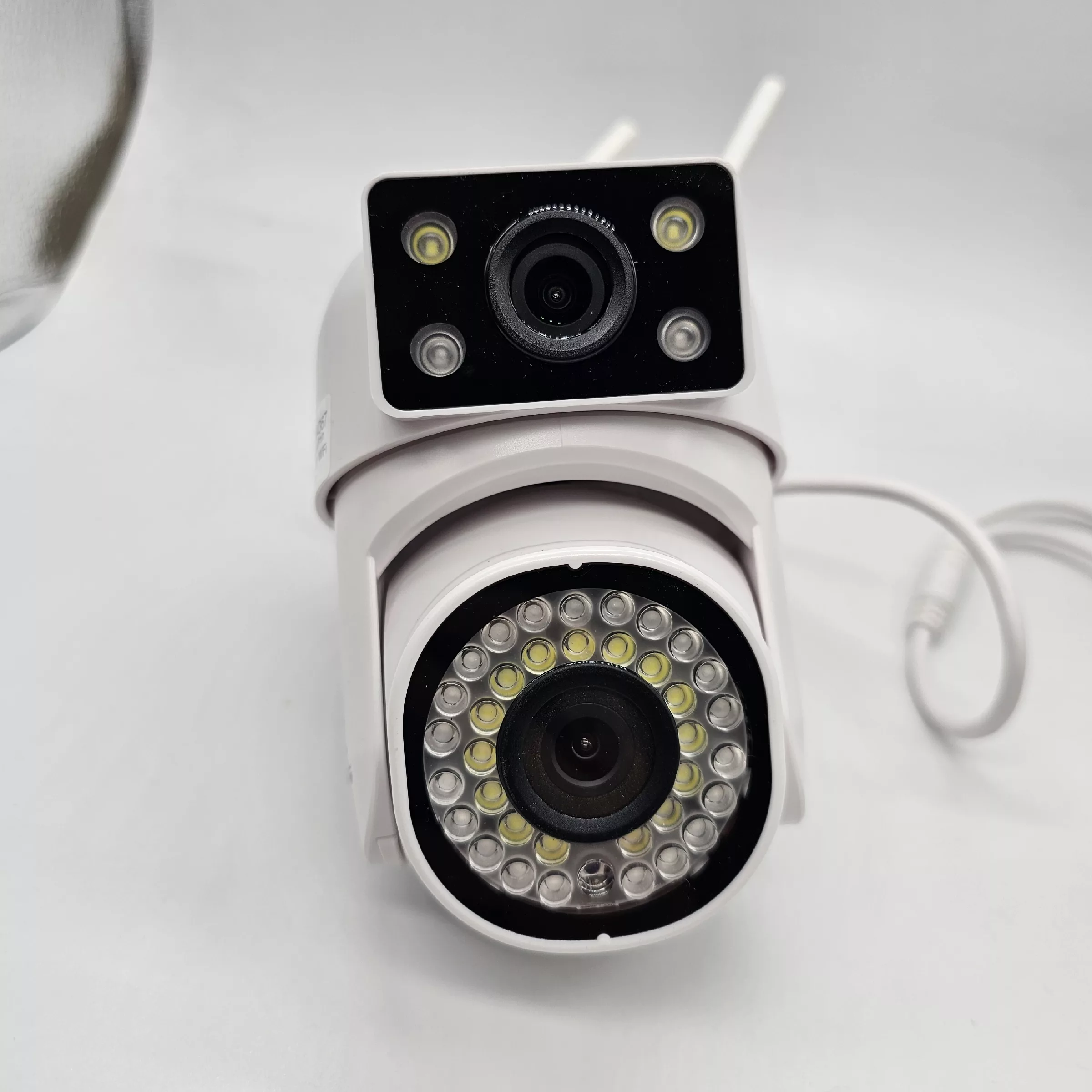 دوربین مداربسته تحت شبکه شارک مدل SH-380WIFI
