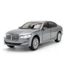 ماشین بازی مدل BMW 760