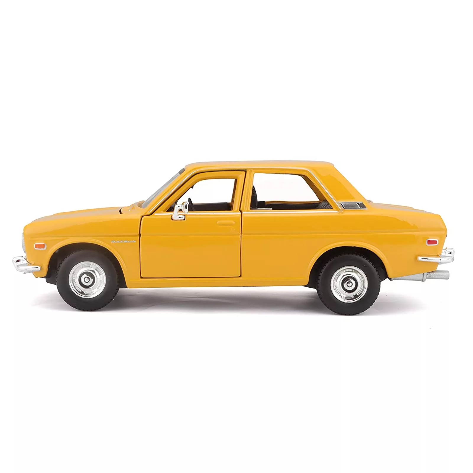 ماشین بازی مایستو مدل DATSUN 510 1971