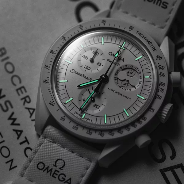 ساعت مچی عقربهای مکانیکی مدل Omega x Swatch Mission To Moonphase Snoopy