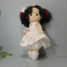 عروسک مدل یانا طرح گیلاس ارتفاع 40 سانتی متر