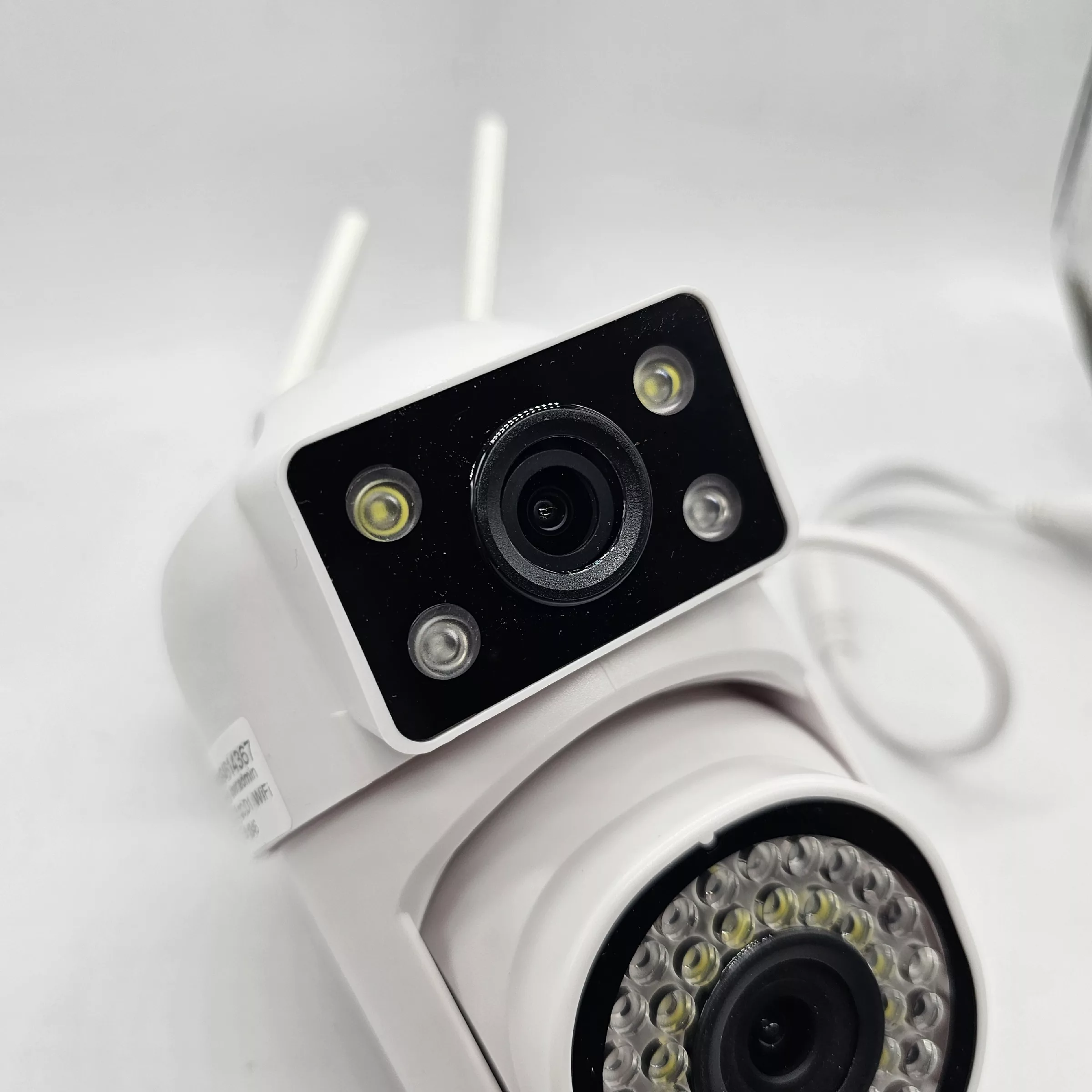 دوربین مداربسته تحت شبکه شارک مدل SH-380WIFI