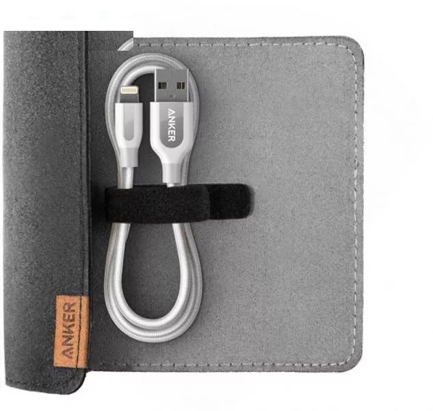 پاوربانک انکر مدل PW-02 ظرفیت 10000 میلی آمپر ساعت به همراه کابل تبدیل لایتنینگ