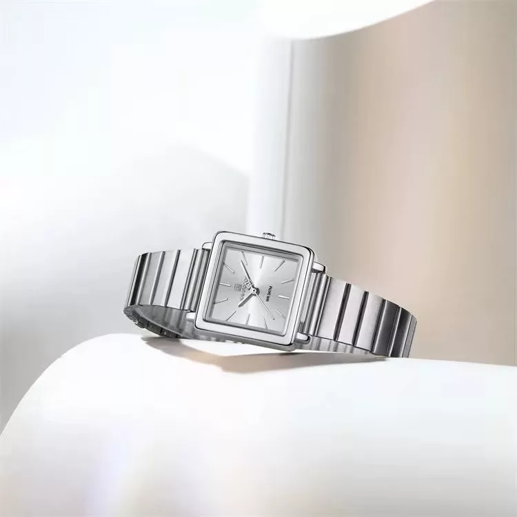 ساعت مچی عقربه‌ای کوارتز زنانه نیوی فورس مدل NF5048SWS