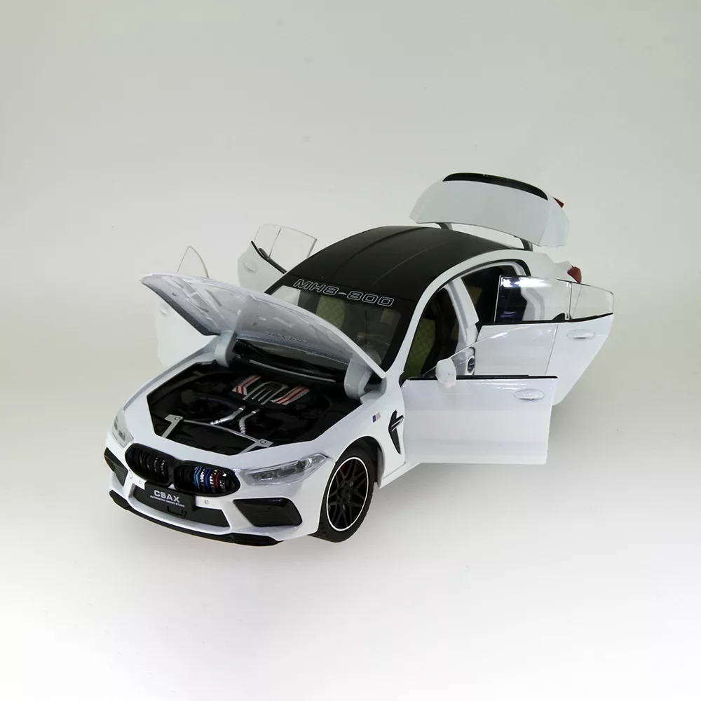 ماشین بازی چه ژی مدل بی ام و M8 کد BMW M8