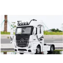 ماشین بازی مدل benz actros