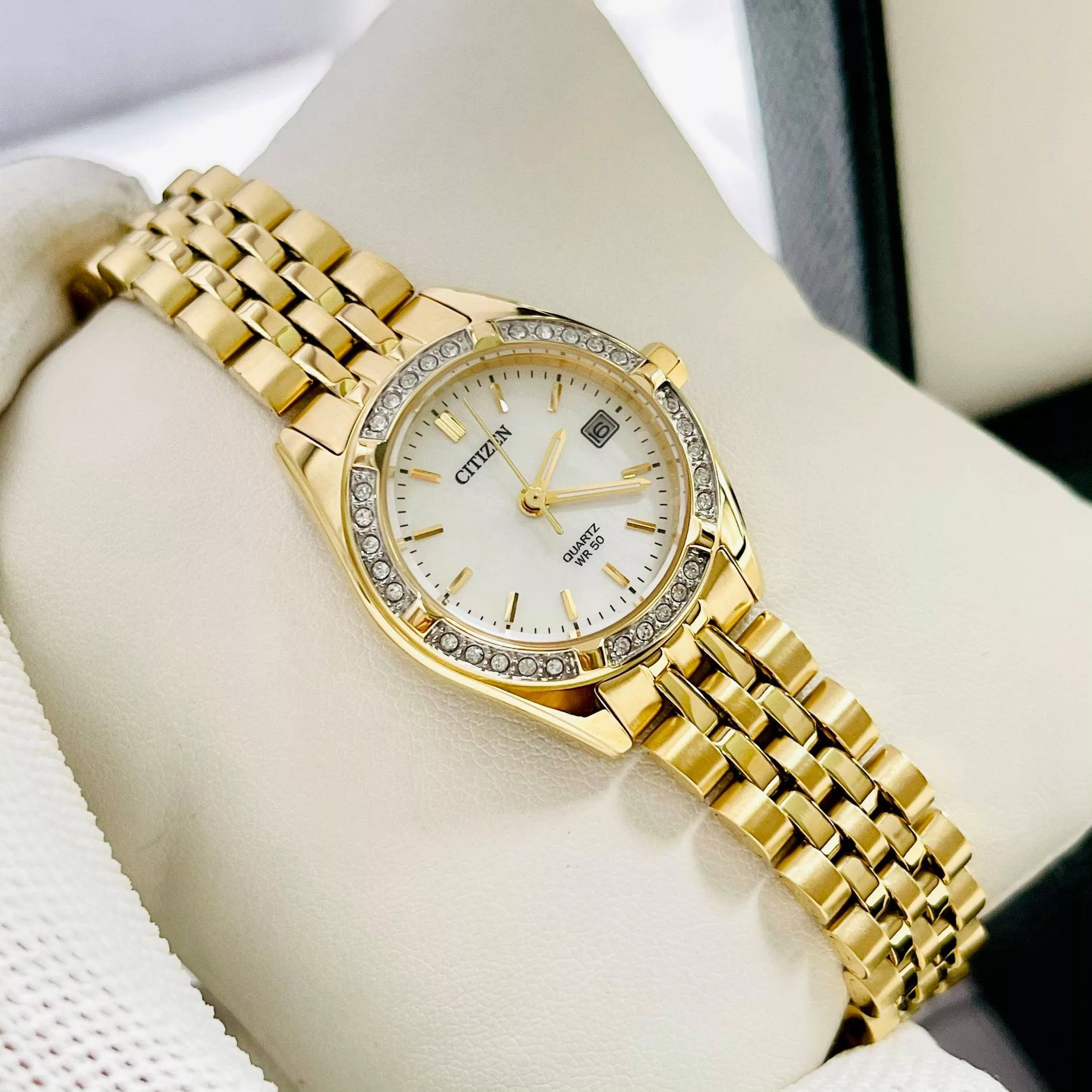 ساعت مچی عقربه ای زنانه سیتی زن  مدل EU6062-50D