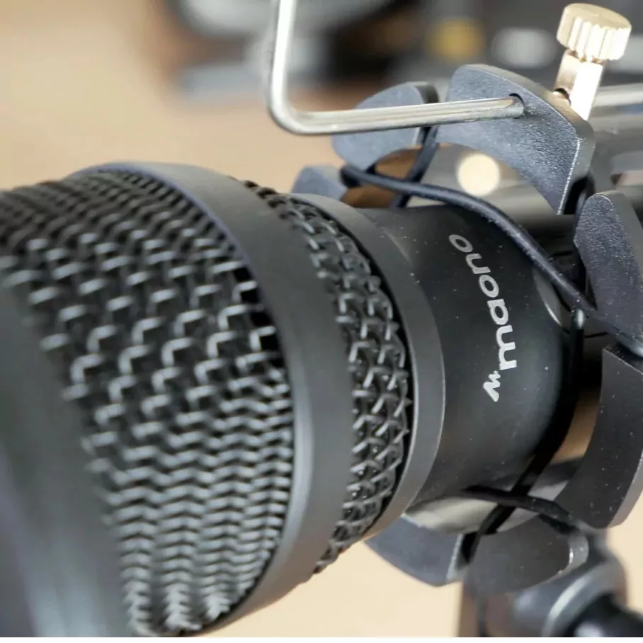 میکروفن داینامیک مائونو مدلO AU-HD300T