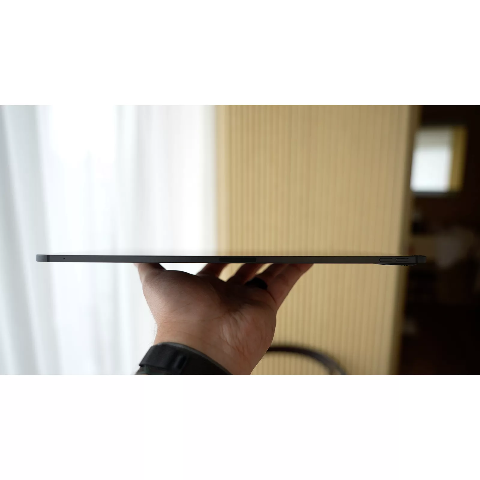 تبلت 13 اینچی اپل مدل iPad Pro 2024 M4 Wi-Fi Standard Glass ظرفیت 2 ترابایت و رم 16 گیگابایت