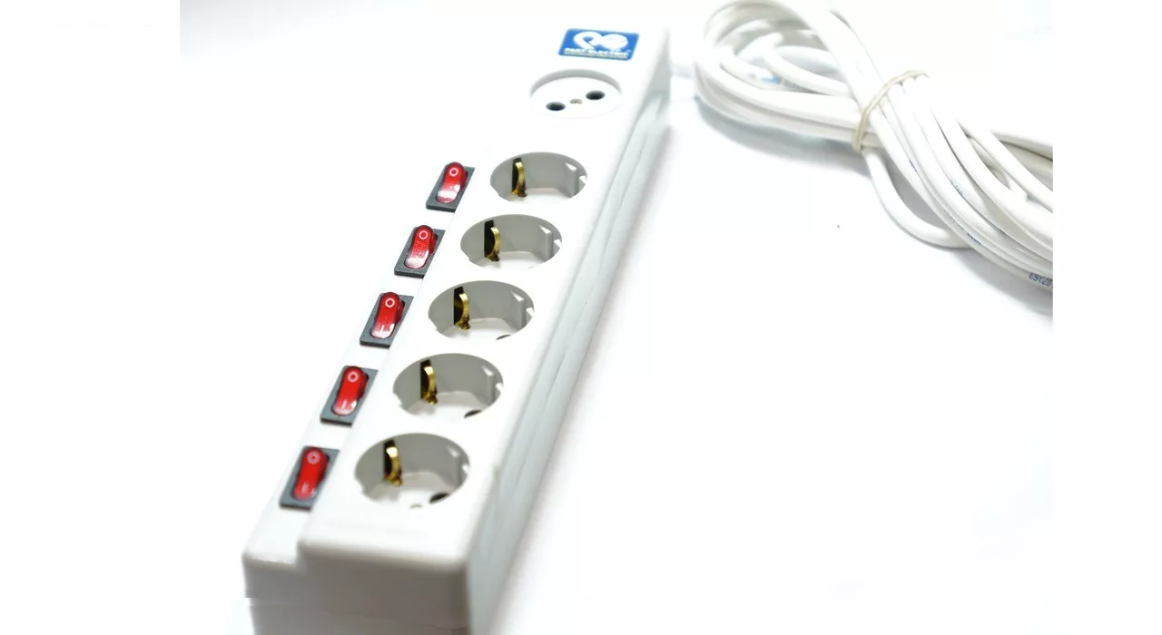 چند راهی برق پارت الکتریک مدل F-0644