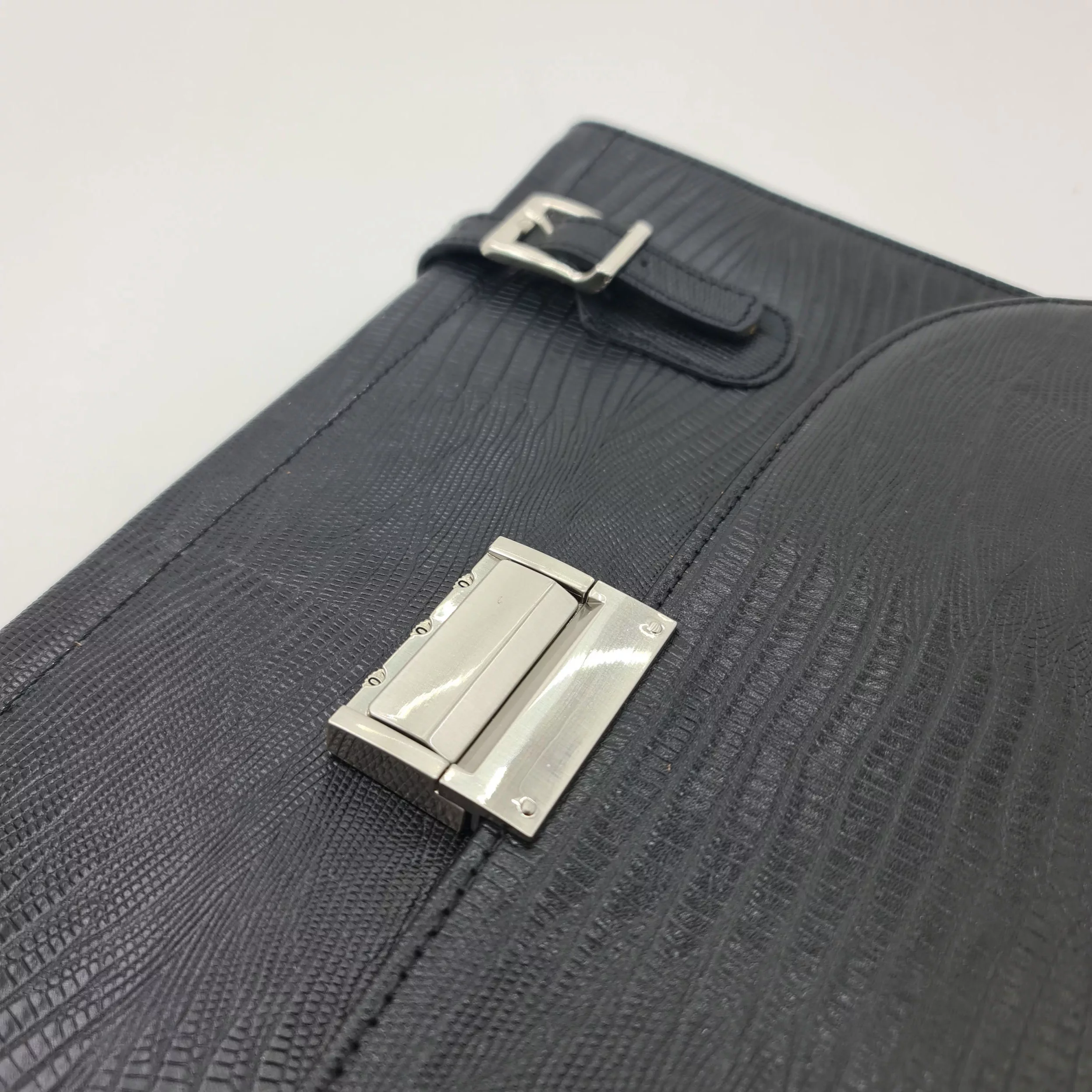 کیف اداری مدل آرون چرم طبیعی گاوی کد S_220