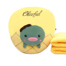 عروسک مدل آناناس بالشتی طرح دایناسور به همراه پتو کد A01 ارتفاع ۴۰ سانتی متر