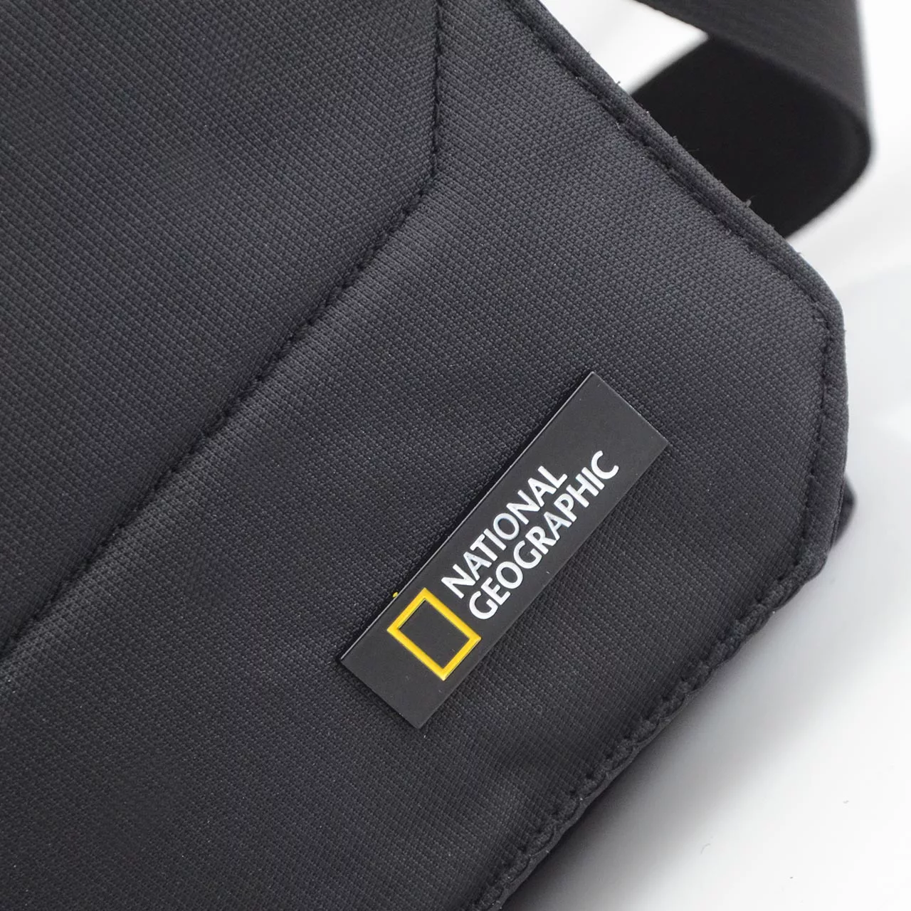 کیف رودوشی نشنال جئوگرافیک مدل PRO N 00707