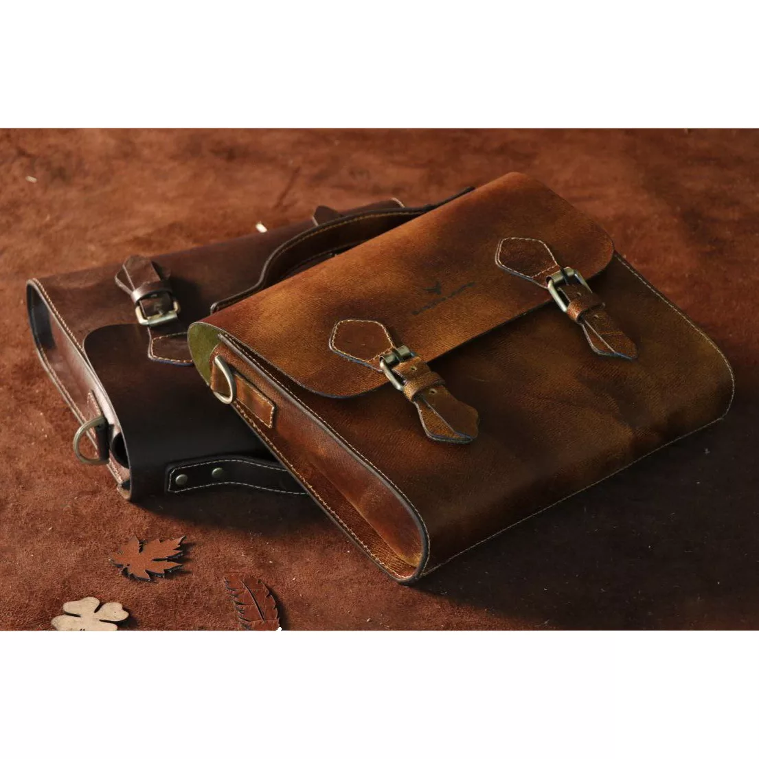 کیف رودوشی چرم بارثاوا مدل 1256