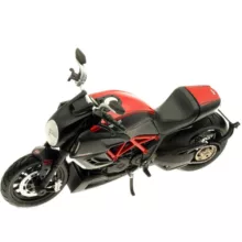 موتور بازی مایستو مدل Ducati Diavel Carbon
